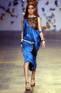 desfiles-andrelima-spverao2004rtw-124