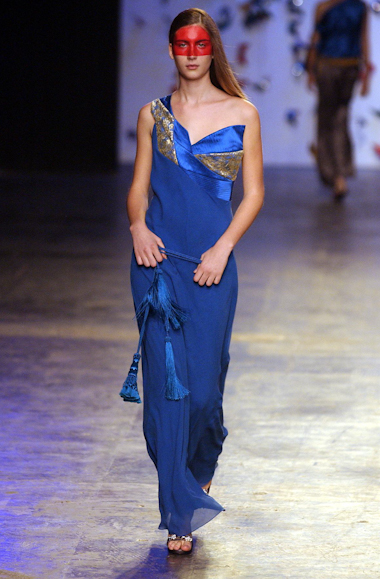 desfiles-andrelima-spverao2004rtw-129