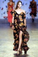 desfiles-andrelima-spverao2004rtw-137