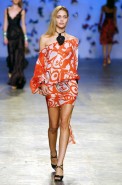 desfiles-andrelima-spverao2004rtw-142