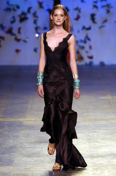 desfiles-andrelima-spverao2004rtw-143