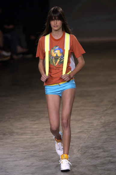 desfiles-britishcolony-spverao2004rtw-100