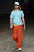desfiles-britishcolony-spverao2004rtw-101