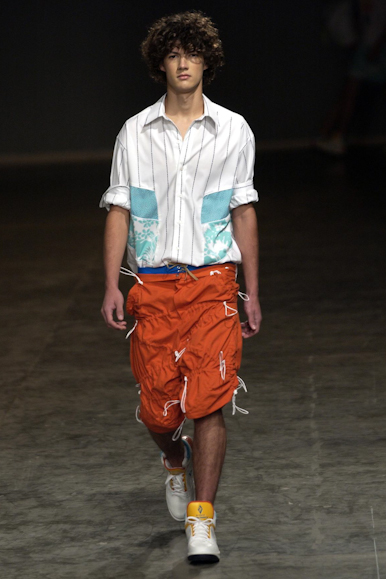 desfiles-britishcolony-spverao2004rtw-102