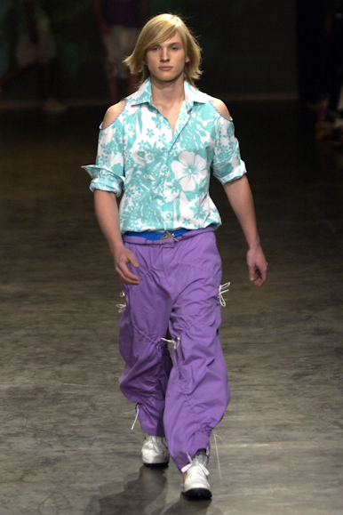 desfiles-britishcolony-spverao2004rtw-107