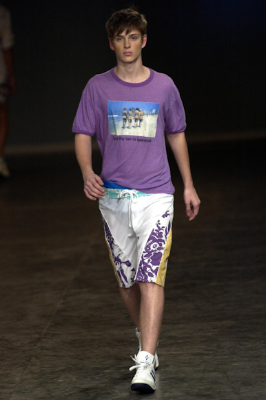 desfiles-britishcolony-spverao2004rtw-108