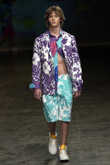 desfiles-britishcolony-spverao2004rtw-113