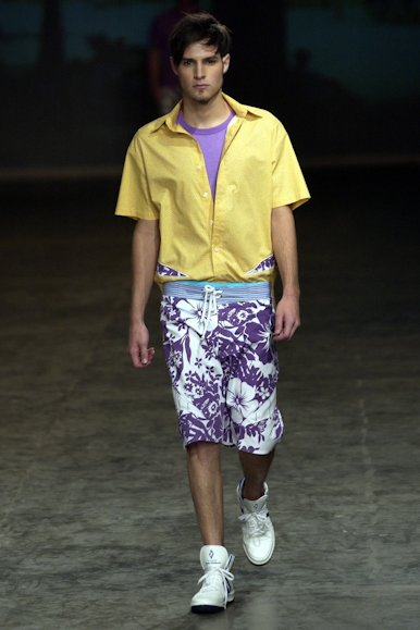 desfiles-britishcolony-spverao2004rtw-114