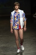 desfiles-britishcolony-spverao2004rtw-125