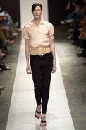 desfiles-carlotajoakina-spverao2004rtw-118
