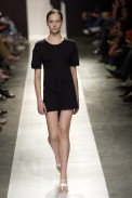 desfiles-carlotajoakina-spverao2004rtw-122