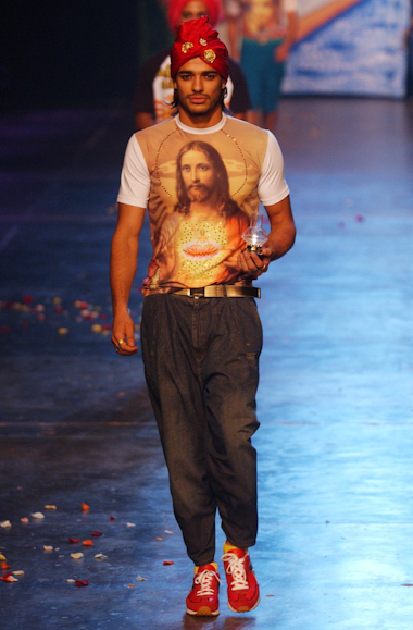 desfiles-cavalera-spverao2004rtw-132