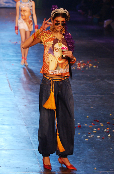 desfiles-cavalera-spverao2004rtw-136