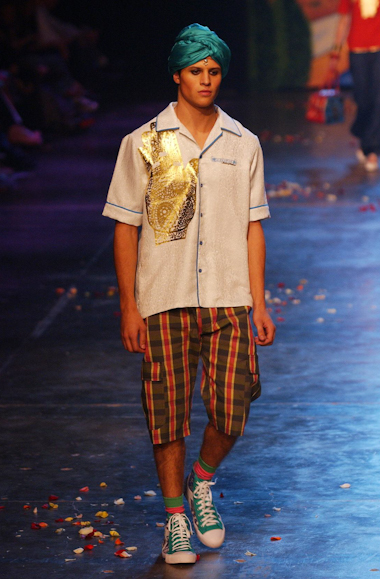 desfiles-cavalera-spverao2004rtw-140