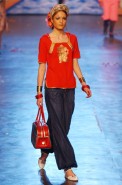 desfiles-cavalera-spverao2004rtw-142