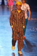 desfiles-cavalera-spverao2004rtw-150