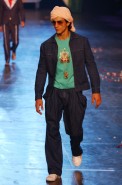 desfiles-cavalera-spverao2004rtw-159