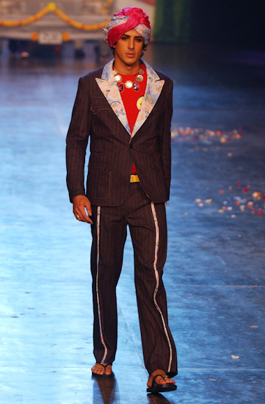desfiles-cavalera-spverao2004rtw-160