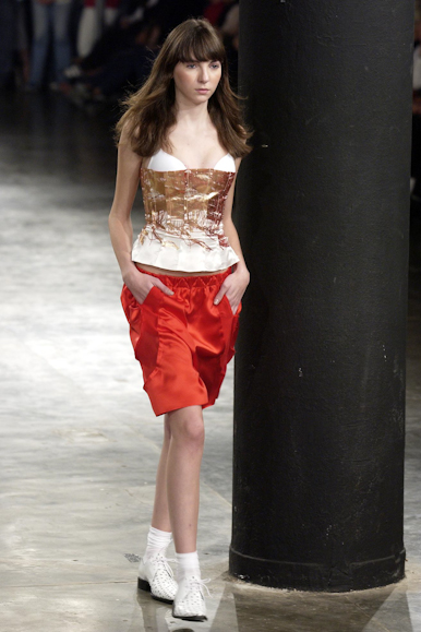 desfiles-fausehaten-spverao2004rtw-116