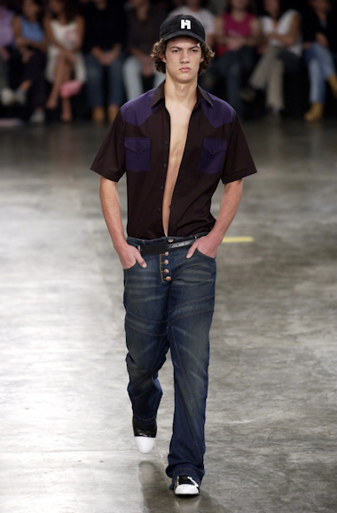 desfiles-fausehatenmen-spverao2004rtw-102