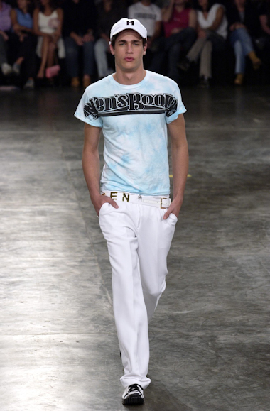 desfiles-fausehatenmen-spverao2004rtw-111