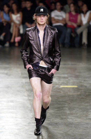 desfiles-fausehatenmen-spverao2004rtw-122