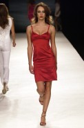 desfiles-forum-spverao2004rtw-109