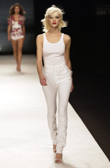 desfiles-forum-spverao2004rtw-115