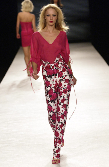 desfiles-forum-spverao2004rtw-119