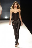 desfiles-forum-spverao2004rtw-135