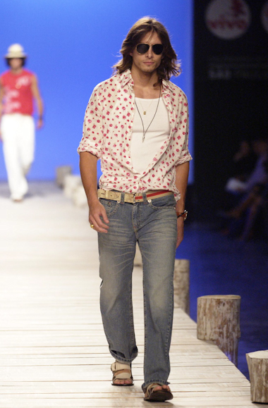 desfiles-forummen-spverao2004rtw-105