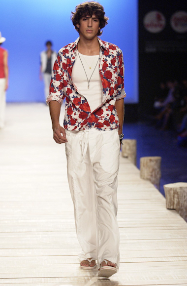 desfiles-forummen-spverao2004rtw-107