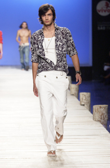desfiles-forummen-spverao2004rtw-117