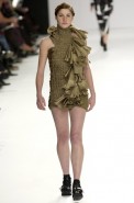 desfiles-gloriacoelho-spverao2004rtw-108