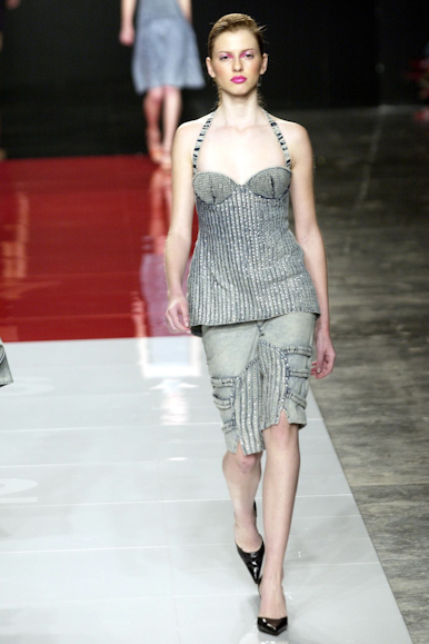 desfiles-iodice-spverao2004rtw-110