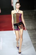 desfiles-iodice-spverao2004rtw-128