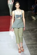 desfiles-iodice-spverao2004rtw-132