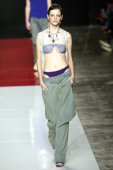 desfiles-iodice-spverao2004rtw-136