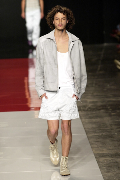 desfiles-iodice-spverao2004rtw-150