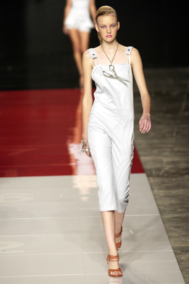 desfiles-iodice-spverao2004rtw-153