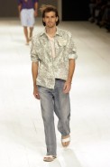 desfiles-ellusmen-spverao2004rtw-106