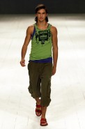 desfiles-ellusmen-spverao2004rtw-109