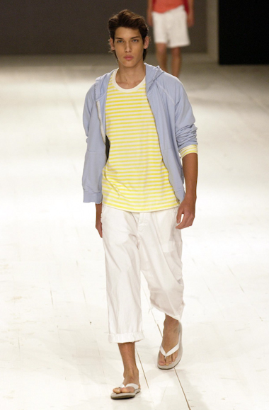 desfiles-ellusmen-spverao2004rtw-120