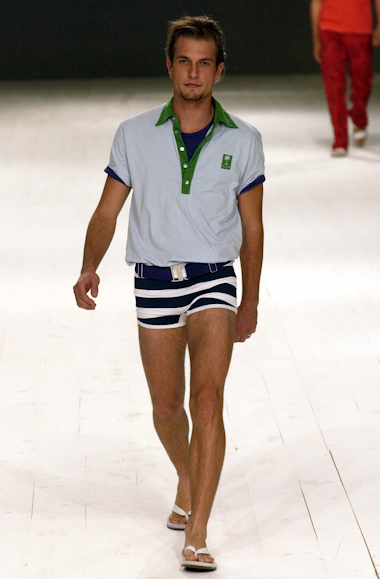desfiles-ellusmen-spverao2004rtw-126