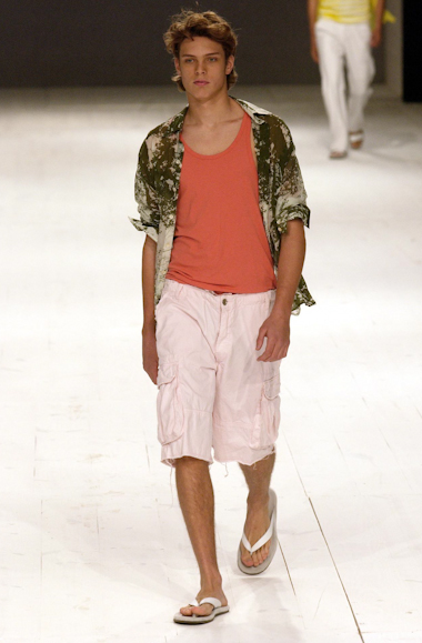 desfiles-ellusmen-spverao2004rtw-144