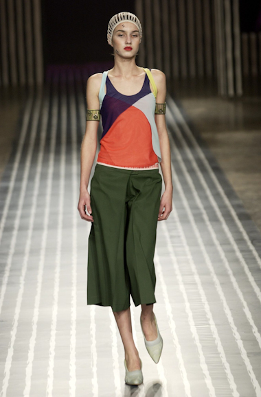 desfiles-jumnakao-spverao2004rtw-111