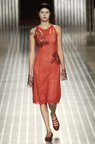 desfiles-jumnakao-spverao2004rtw-121