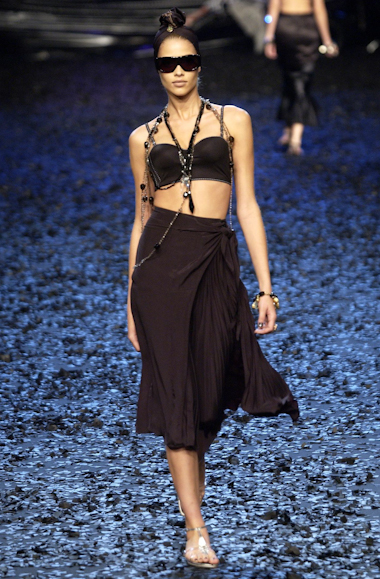 desfiles-linovillaventura-spverao2004rtw-101