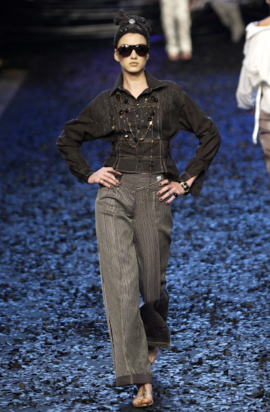 desfiles-linovillaventura-spverao2004rtw-107