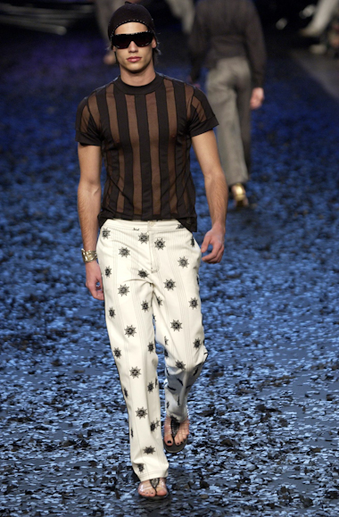 desfiles-linovillaventura-spverao2004rtw-108